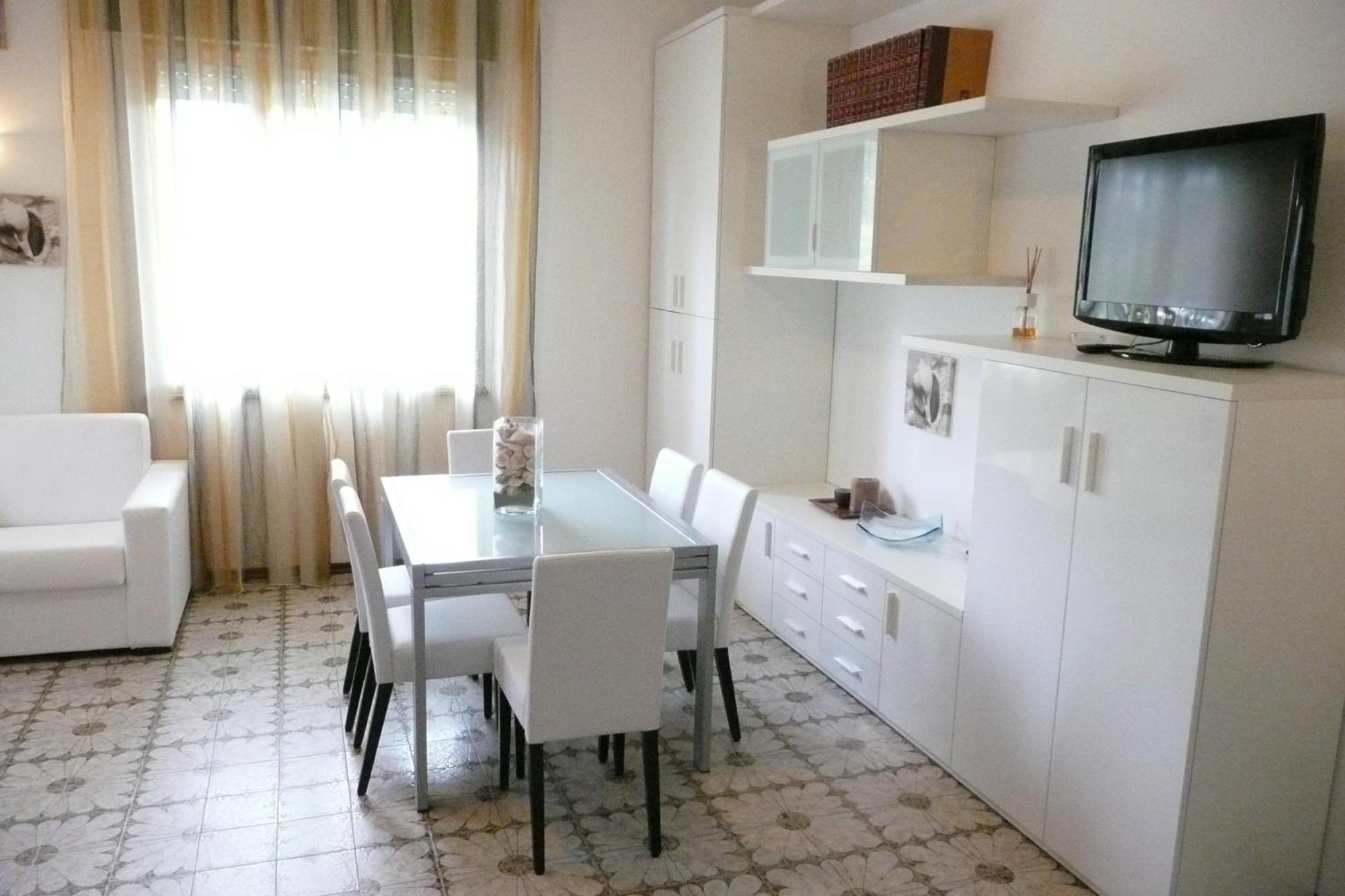 Hotel Flora ميلانو ماريتيما المظهر الخارجي الصورة
